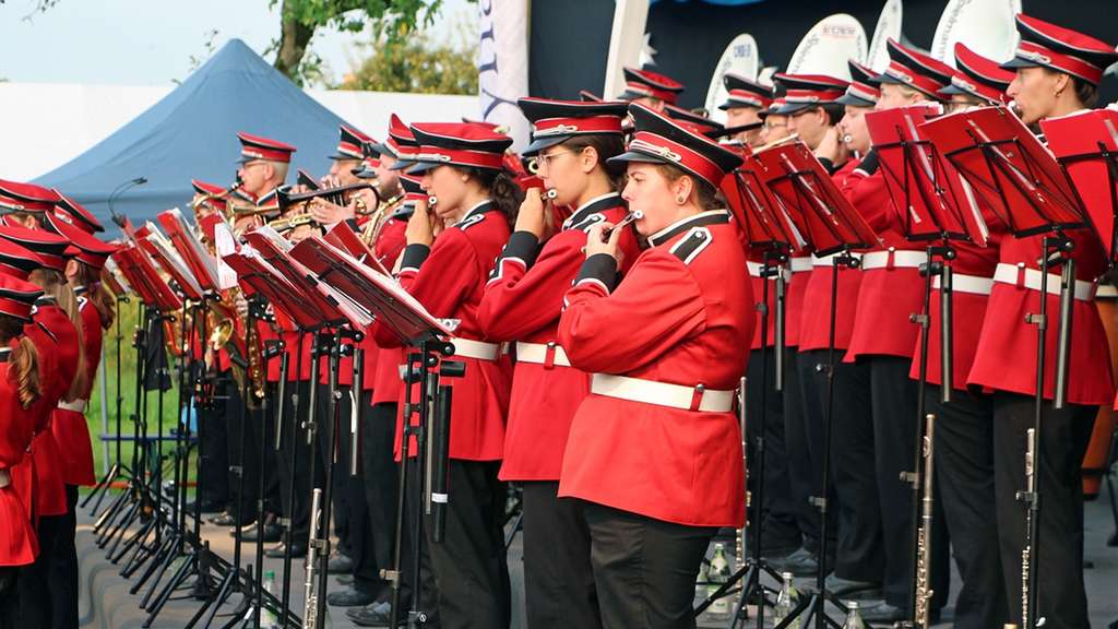 serenade 1 20190808 1385636986